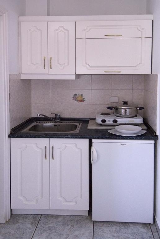 Harisis Apartments Olympiaki Akti Room photo